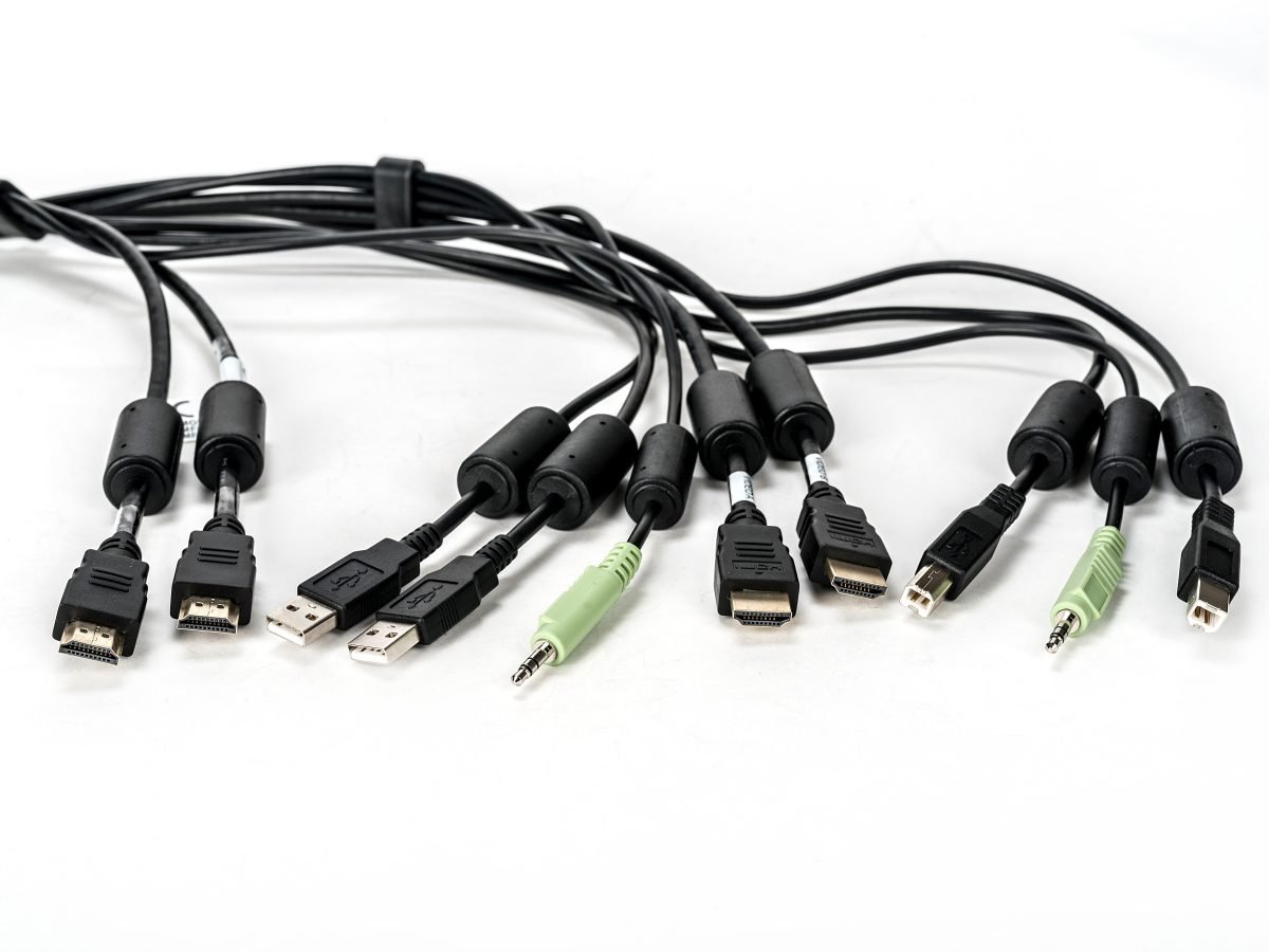 Vertiv CBL ASSY 2HDMI 2USB 1AUD 6' CBL0116