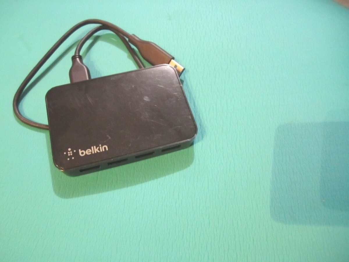 Belkin USB 3.0 4 Port Hub F4U058tt