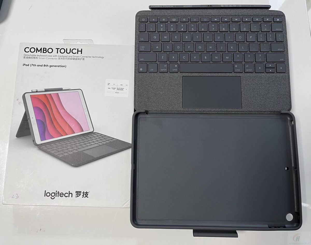 Logitech Combo Touch iPad 7th 8th 9th 920-009608