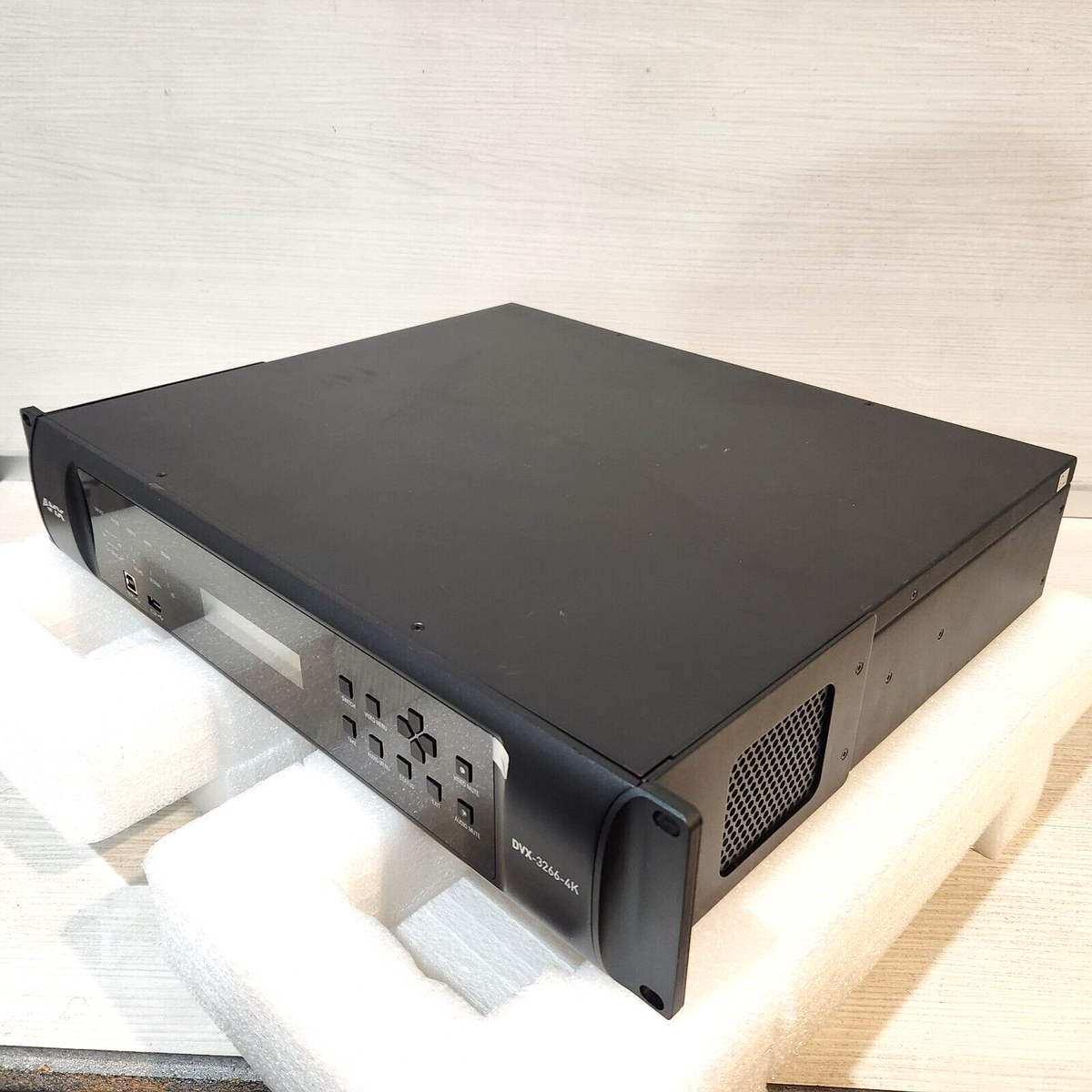 Harman Professional Solutions AMX 8x4 plus 2 4K60 4 AIO AMX-FG1906-0402