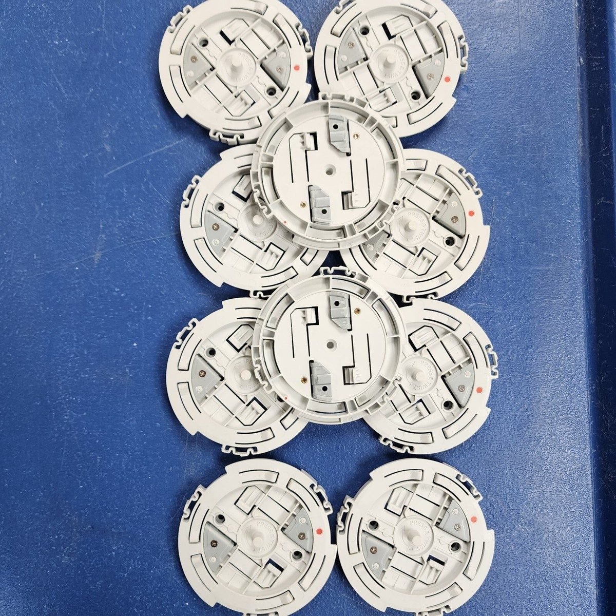 EXTREME NETWORKS AP302W Wallplate Spare ACC-BKT-AX-WP-SPARE